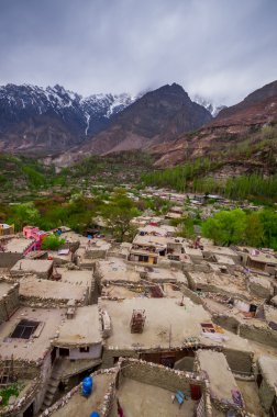 güzel manzara ve Hunza Vadisi Sonbahar sezonu. Kuzey bölgesinde Pakistan