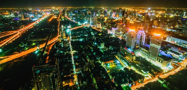 Vista sobre la gran ciudad asiática de Bangkok —  Fotos de Stock
