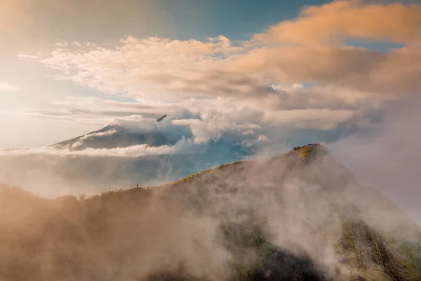 Schöne Aussicht vom Gipfel des Vulkans Batur. Bali, — Stockfoto