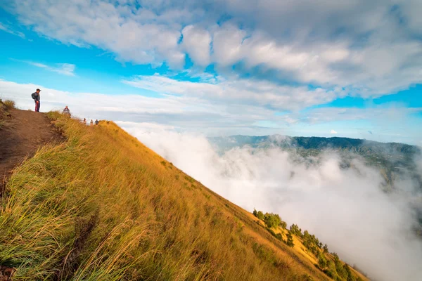 Hermosa vista desde la cima del volcán Batur. Bali. , — Foto de Stock