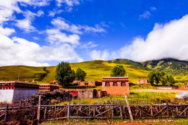 Highland road to Daocheng, Chaina — Stock Photo, Image