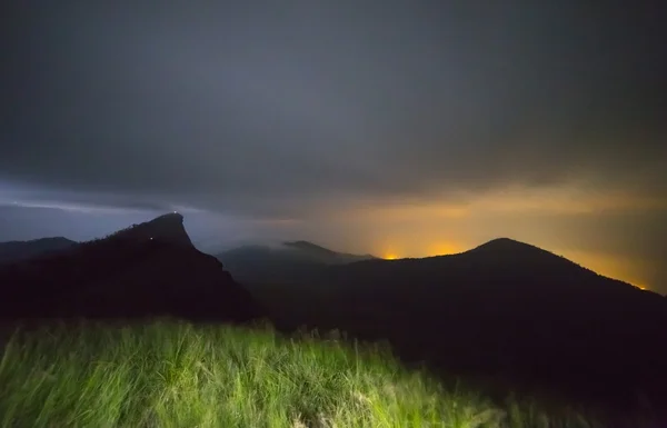 Awan Berwarna saat Fajar — Stok Foto