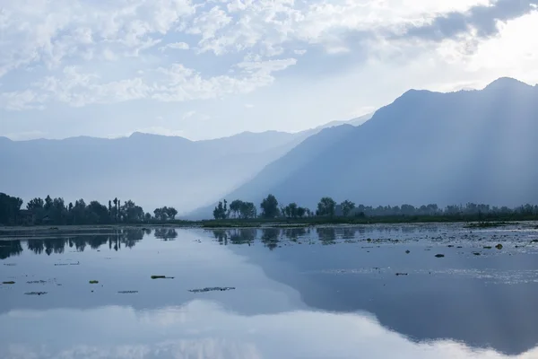 Lake in ochtend — Stockfoto