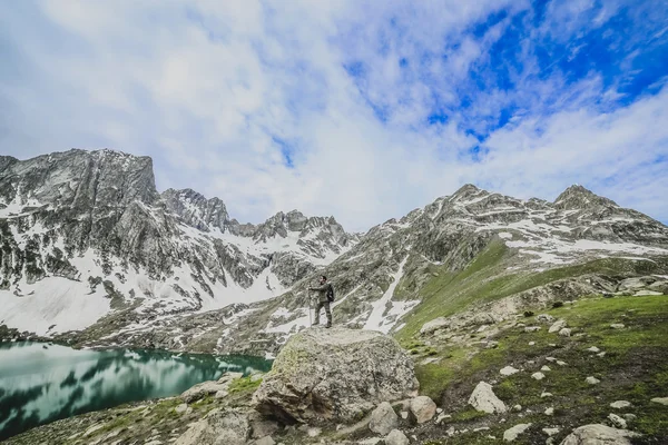 Pěší turistika stop pozor zobrazení — Stock fotografie