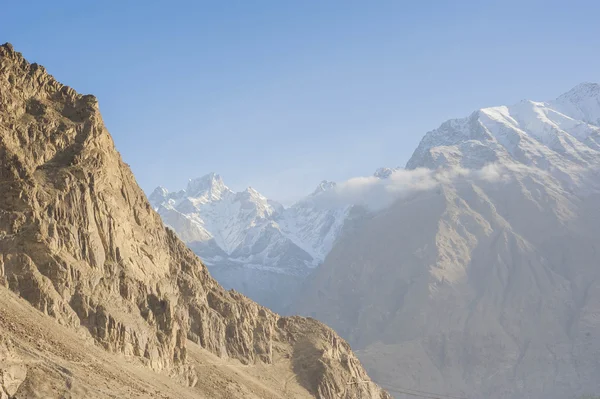 Berg noordelijke piekoppervlakte van Pakistan — Stockfoto