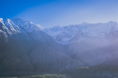 Pastoral dağ Vadisi