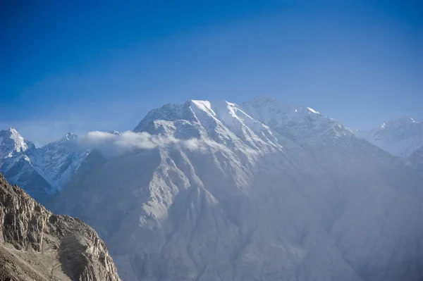 Idyllic Mountain Valley — Stock Photo, Image