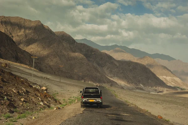 Karakorum Highway in Pakistan — Stock Photo, Image