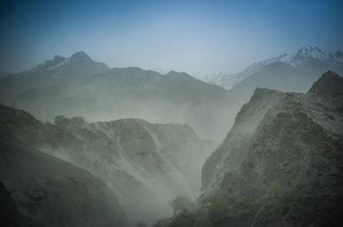 dağ duststorm ile