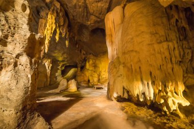 Mağaranın İçinde