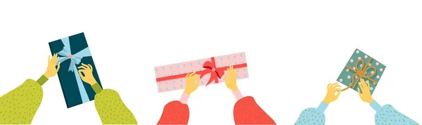 Trendező Karácsonyi Üdvözlőlap Vízszintes Üdvözlő Transzparens Kezek Egy Ajándékot Tartanak — Stock Vector