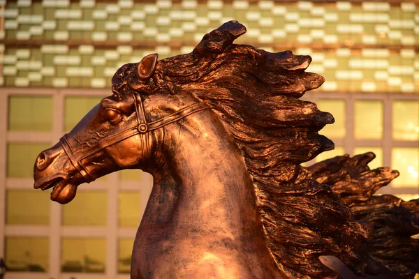 Bronze statue of a horse in Astana, Kazakhstan — Stock Photo, Image