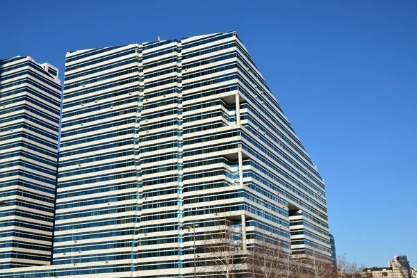 Uitzicht op straat met mooie gebouwen in Astana, Kazakshtan — Stockfoto