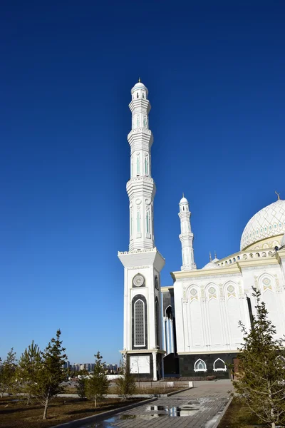 Astana, Kazakistan'ın Hasiret Sultan Camii