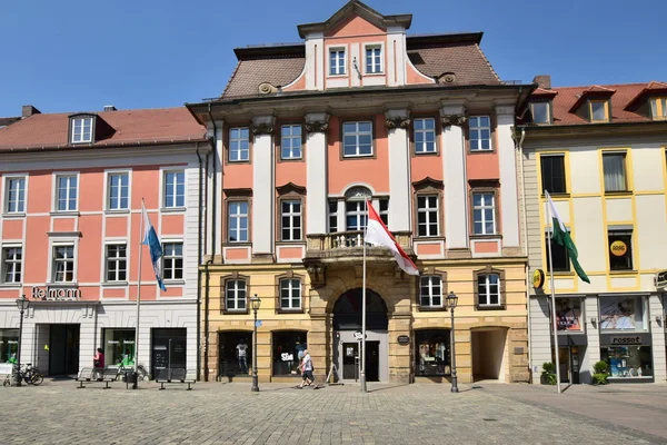 Zobrazit v Ansbach, poblíž Norimberku, Německo, s historickými budovami — Stock fotografie