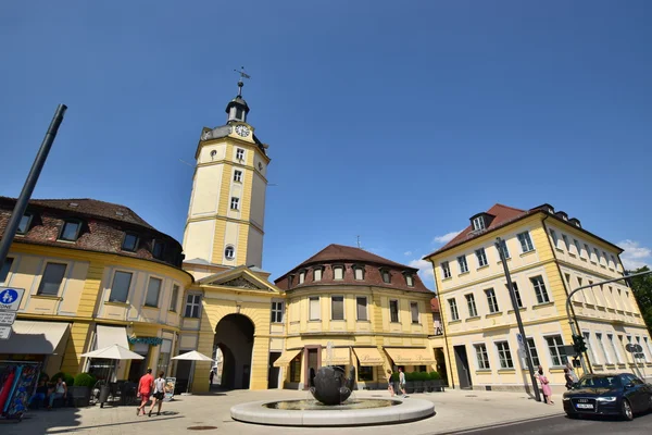 Переглянути в місті Ansbach, Нюрнберг, Німеччина, поряд з історичними будівлями — стокове фото