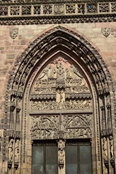 Lorenzkirche odtud v Norimberku, Německo — Stock fotografie