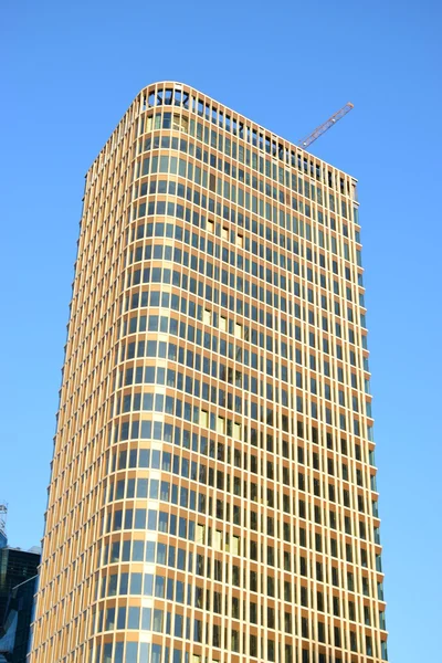 Edifício de escritórios moderno em Astana, Cazaquistão — Fotografia de Stock