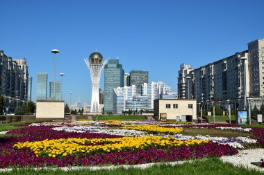 Kazakistan'ın başkenti Astana'daki Baiterek kulesinin görünümü
