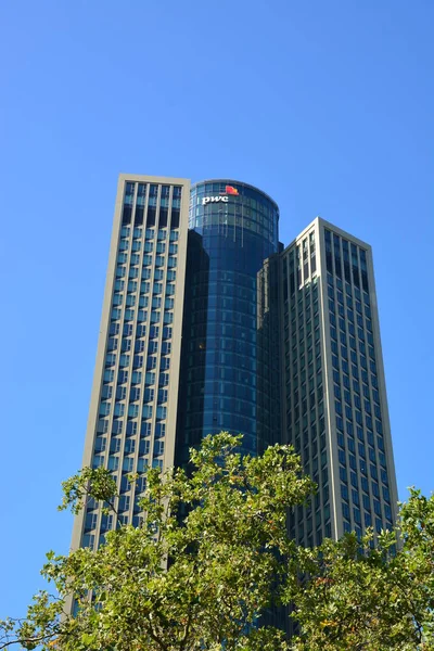 Frankfurt Alemanha 2021 Vista Com Edifícios Modernos Cidade Frankfurt Main — Fotografia de Stock