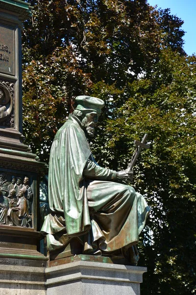 Worms 2021 Blick Auf Das Martin Luther Denkmal Der Stadt — Stockfoto