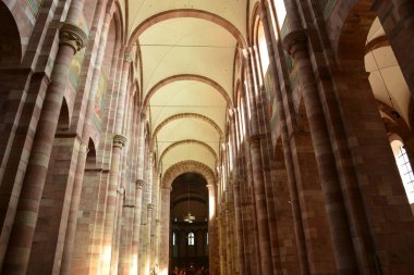 Speyer, Almanya 08.14.2021: Speyer Katedrali 'nin iç görünümü