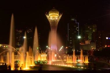 astana, gece baiterek kulede