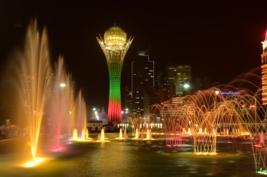 astana, gece baiterek kulede