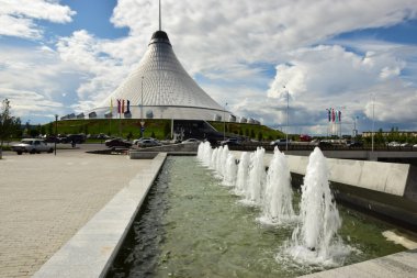astana Han shatyr eğlence merkezinde