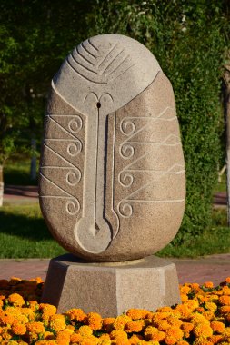 Bir şekil bir granit blok keskin