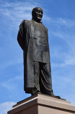 astana içinde Abay kunanbayev Anıtı
