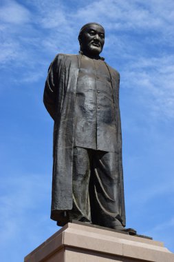 astana içinde Abay kunanbayev Anıtı