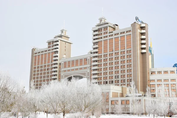 Moderne gebouwen in de hoofdstad van Kazachstan, Astana — Stockfoto