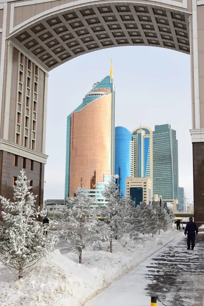 カザフスタンの首都アスタナで近代的な建物 — ストック写真