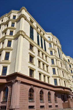 Astana içinde modern binalar