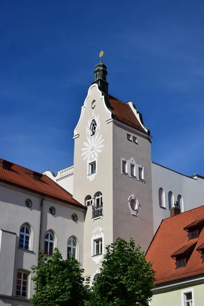 Zobacz na zabytkowym budynku w mieście Ratyzbona, Bavaria, Niemcy — Zdjęcie stockowe