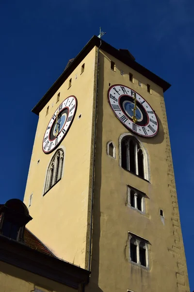 Visa på historisk byggnad i Regensburg, Tyskland — Stockfoto