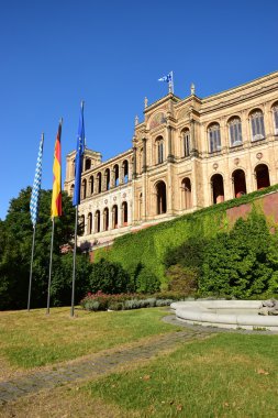 Münih'te Maximilianeum Sarayı 