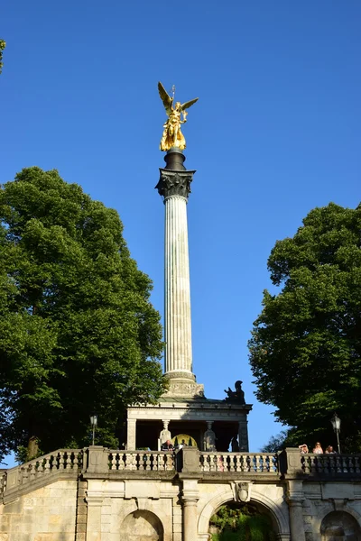 Ángel de la Paz en Munich, Alemania — Foto de Stock