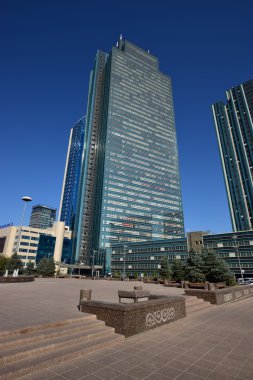 Astana, Kazakistan'ın modern binalar ile sokak görünümü