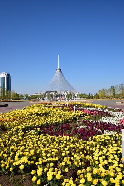 View on the KHAN SHATYR shopping and entertainment centre in Astana