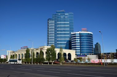 Astana, Kazakistan başkenti bir sokak görünümü