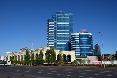 Astana, Kazakistan başkenti bir sokak görünümü
