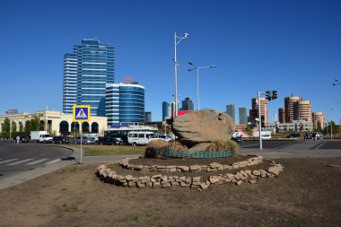 Astana, Kazakistan başkenti bir sokak görünümü