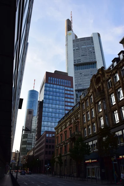 Skyskrapor i Frankfurt am Main i Tyskland — Stockfoto