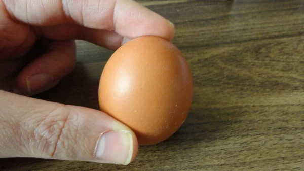 Φρέσκα Αυγά Ξύλινο Φόντο Κοντινή Εικόνα Των Αυγών Κότας Βιολογικά — Φωτογραφία Αρχείου