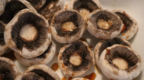 Funghi Bianchi Champignon Con Salsa Soia Funghi Bianchi Biologici Marinati — Foto Stock