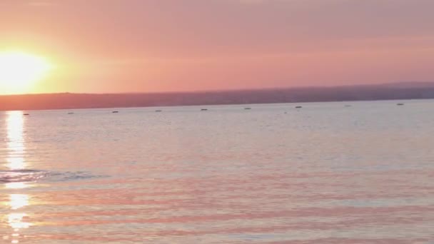 Pôr Sol Laranja Mar Sol Por Cima Horizonte Mar Reflexão — Vídeo de Stock