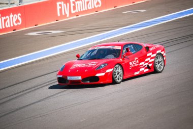 Autodrom eğitim yarışları Ferrari.