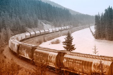 Kanada Pasifik Demiryolu yük treni.